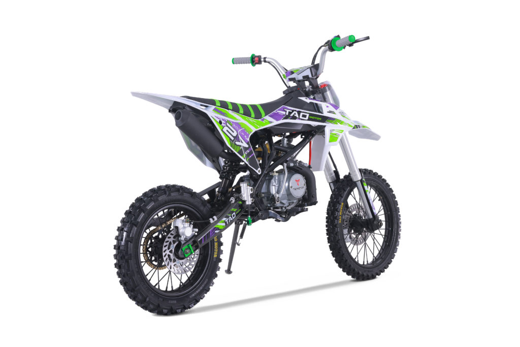 DB27_2022_WHITE_GREEN_REAR3q